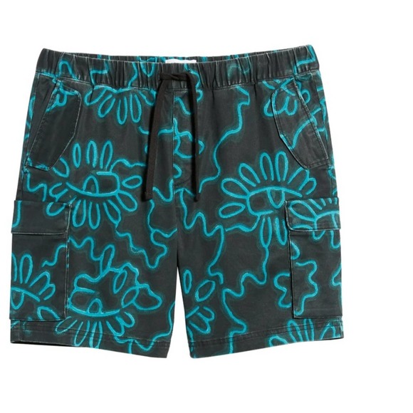Cristina Martinez Gender Inclusive Print Cargo Shorts I - Picture 4 of 13